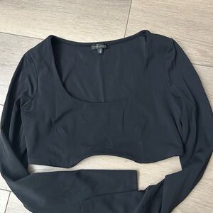 Black Long Sleeve Crop Top